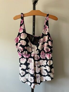 Torrid Swim Tank Top Swimming Bathing Suit Floral Feminine Plus Size 2